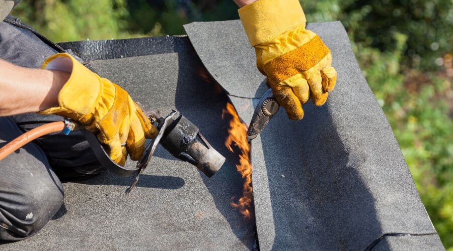 Expert Emergency Roof Repairs services in Tonawanda, NY